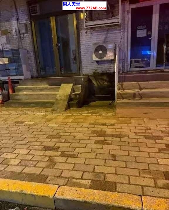 #天津#,#扫街#,#路边店# 2] 天津 河东音乐街 路上大概有七八家 基本都是200